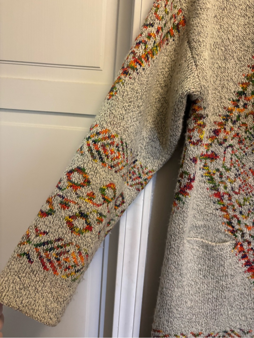 Vintage-Inspired Cream Open-Front Cardigan with Multicolor Fair Isle Accents - Picture 6 of 11